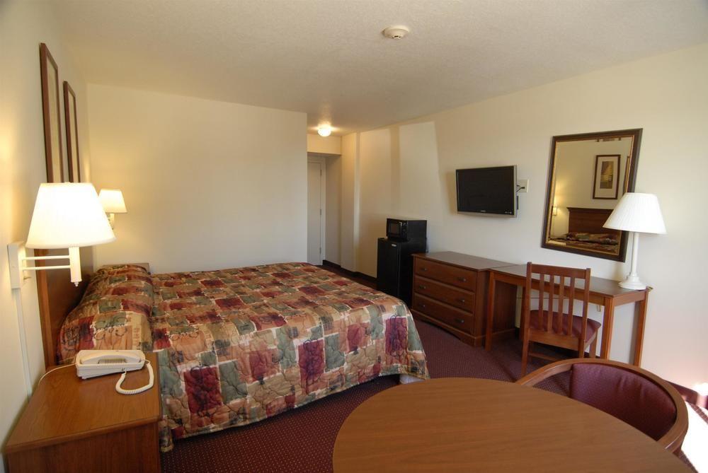 Marina Inn & Suites Chalmette-New Orleans Bagian luar foto