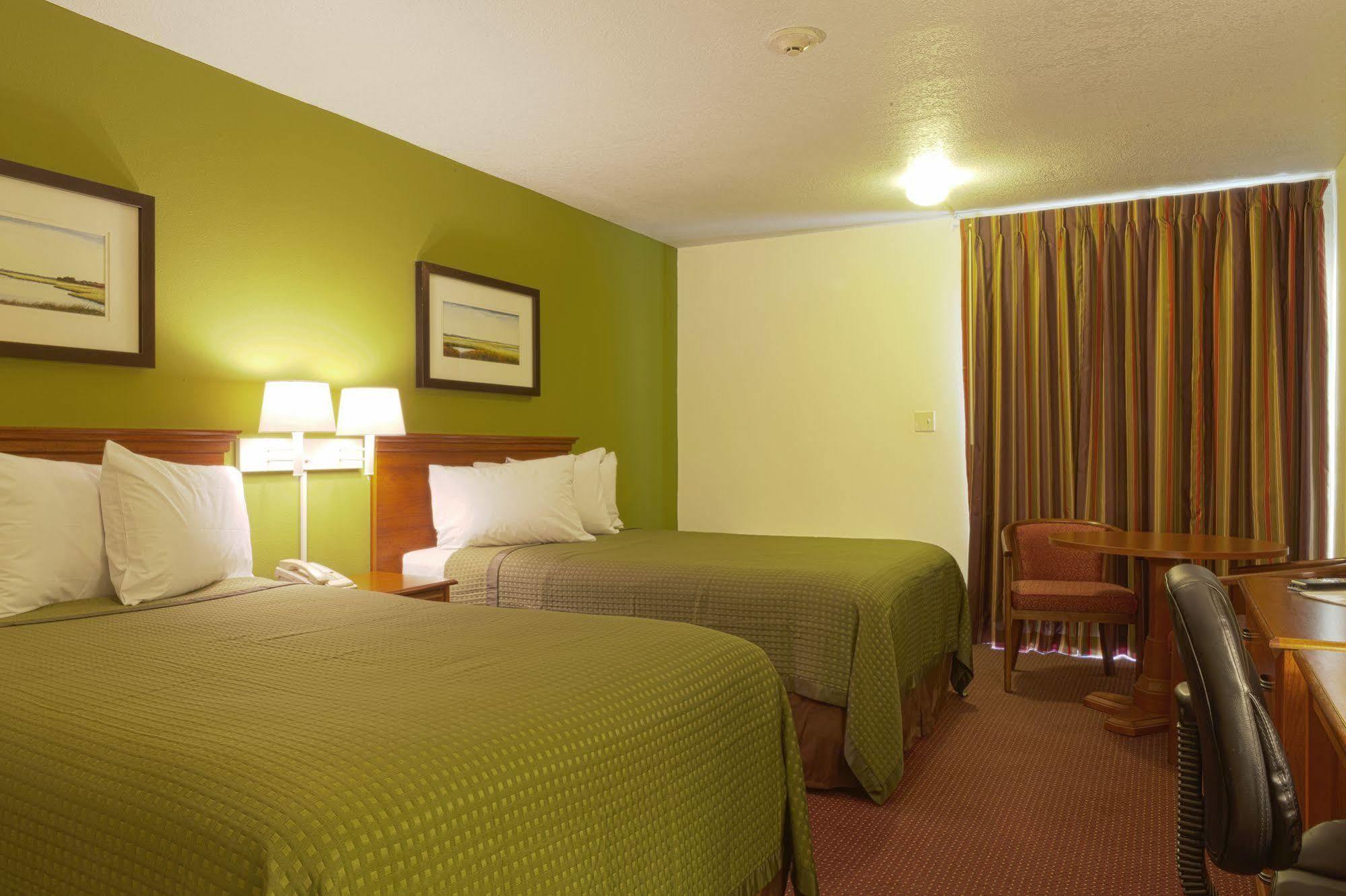 Marina Inn & Suites Chalmette-New Orleans Bagian luar foto