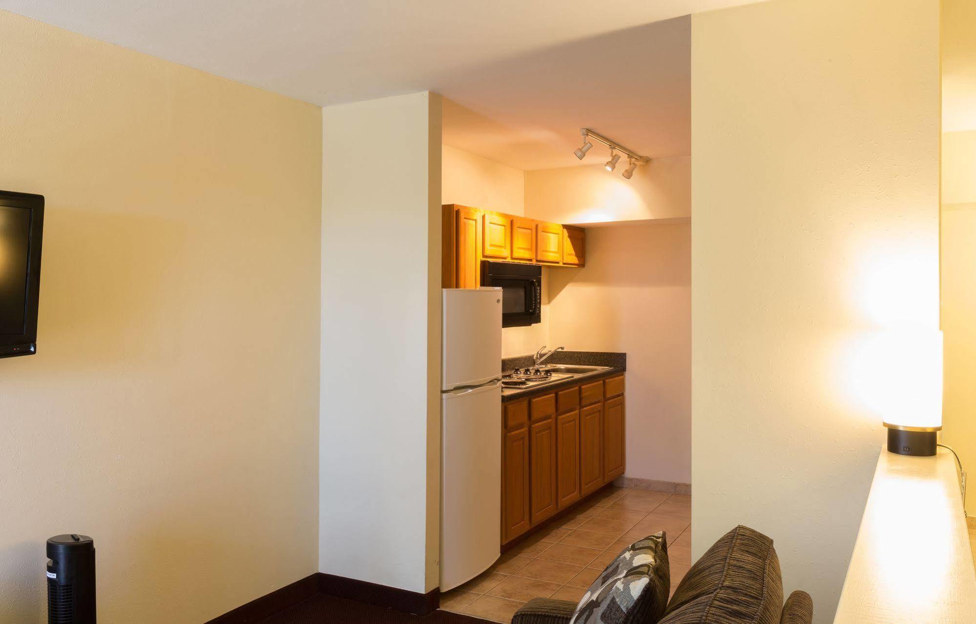 Marina Inn & Suites Chalmette-New Orleans Bagian luar foto